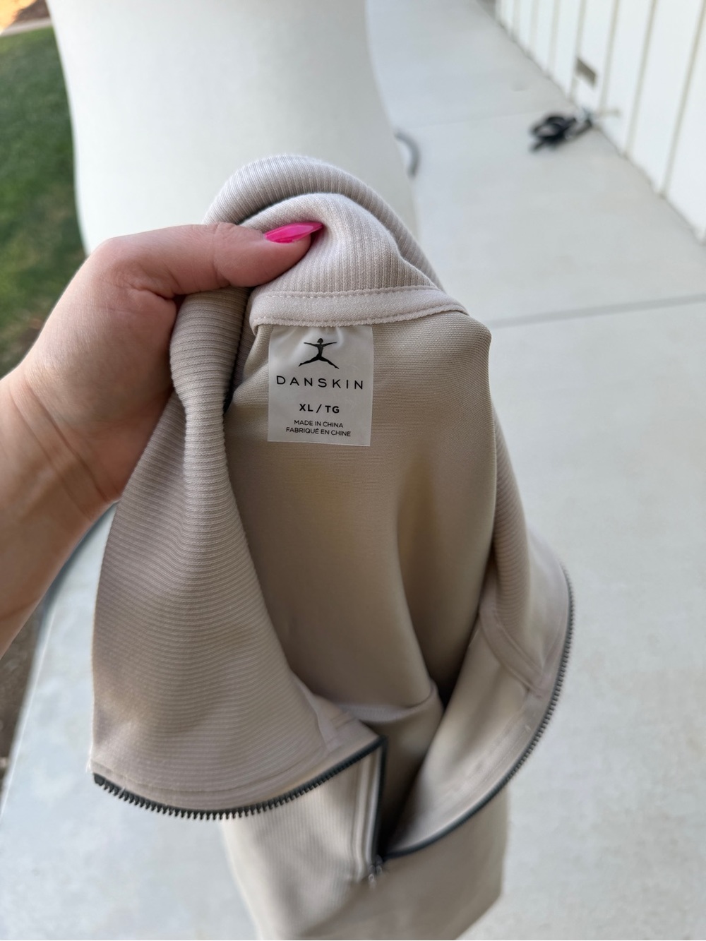 Beige Matching Active Set - Picture 6 of 7